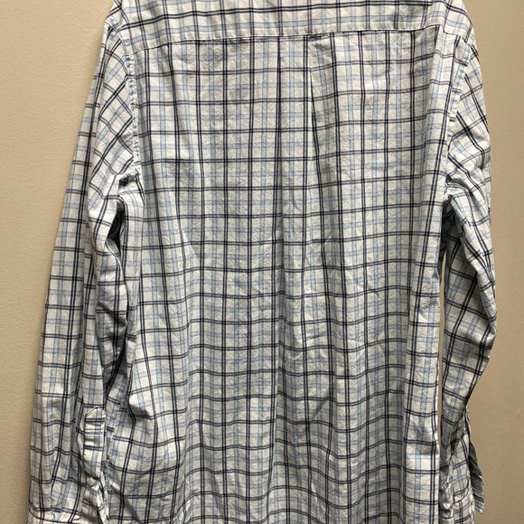 Assortment of Casual (Button Downs and Polo) - Picture 8 of 9